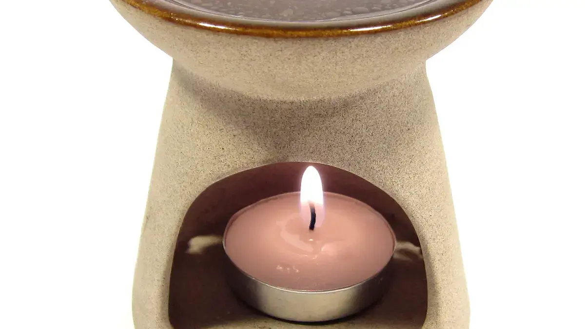 Best Essential Oils for Coughs: Evidence, Limits and Safer Care