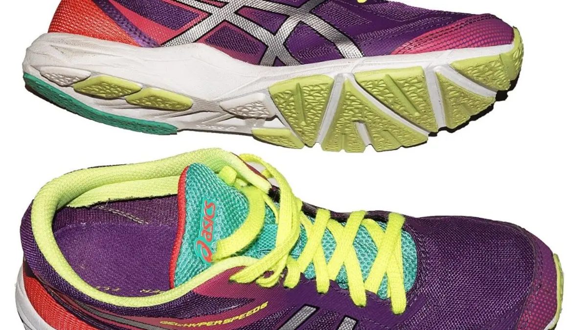 A pair of running shoes as a visual cue for footwear; no one shoe type treats plantar fasciitis